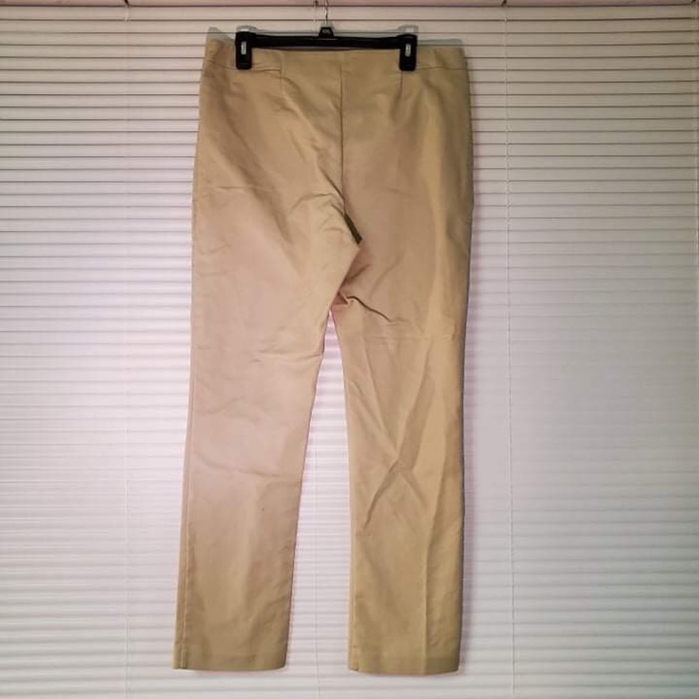 Chico’s So Slimming Pants